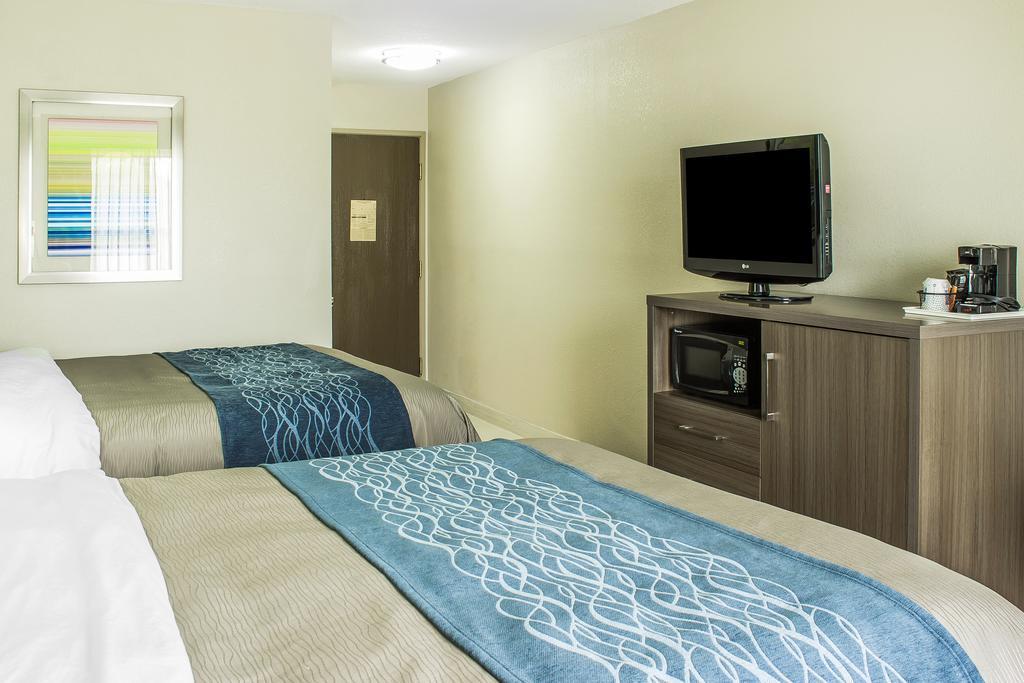 Comfort Inn Dunn Near I-95 Eksteriør billede