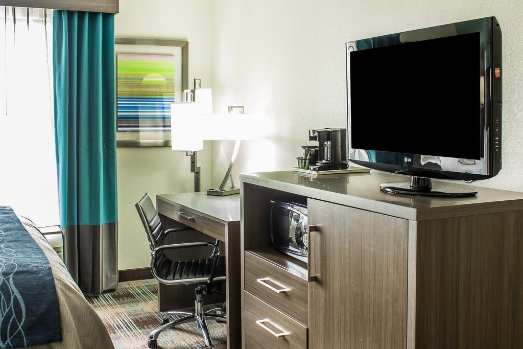 Comfort Inn Dunn Near I-95 Eksteriør billede